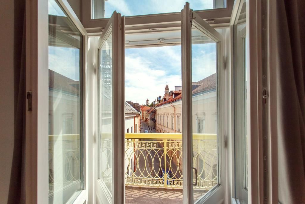 Апартаменты 5 Bedroom Duplex in Old Town Вильнюс