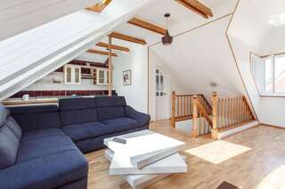 Апартаменты 5 Bedroom Duplex in Old Town Вильнюс Мезонет-31