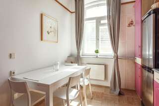 Апартаменты 5 Bedroom Duplex in Old Town Вильнюс Мезонет-62
