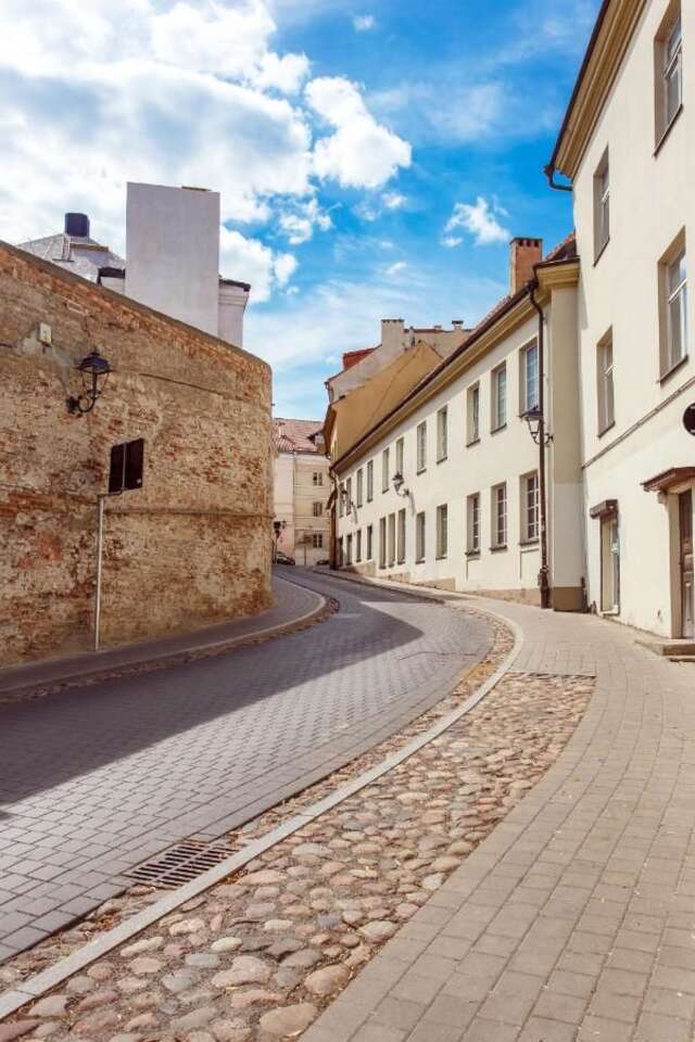 Апартаменты 5 Bedroom Duplex in Old Town Вильнюс-4