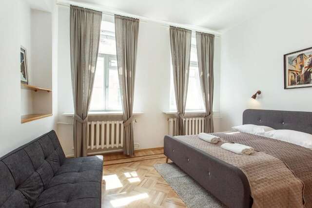 Апартаменты 5 Bedroom Duplex in Old Town Вильнюс-44