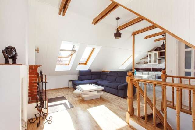 Апартаменты 5 Bedroom Duplex in Old Town Вильнюс-70